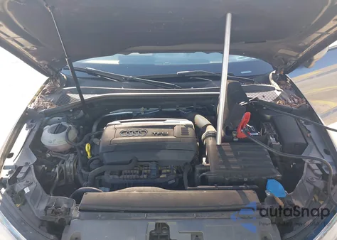 2015 Audi A3 1.8T Premium z USA, uszkodzony, nr VIN WAUACGFF7F1094412